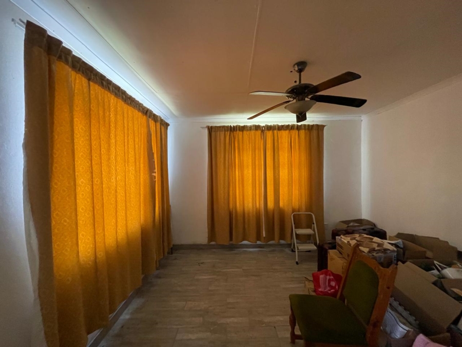 6 Bedroom Property for Sale in Bloemhof Rural North West